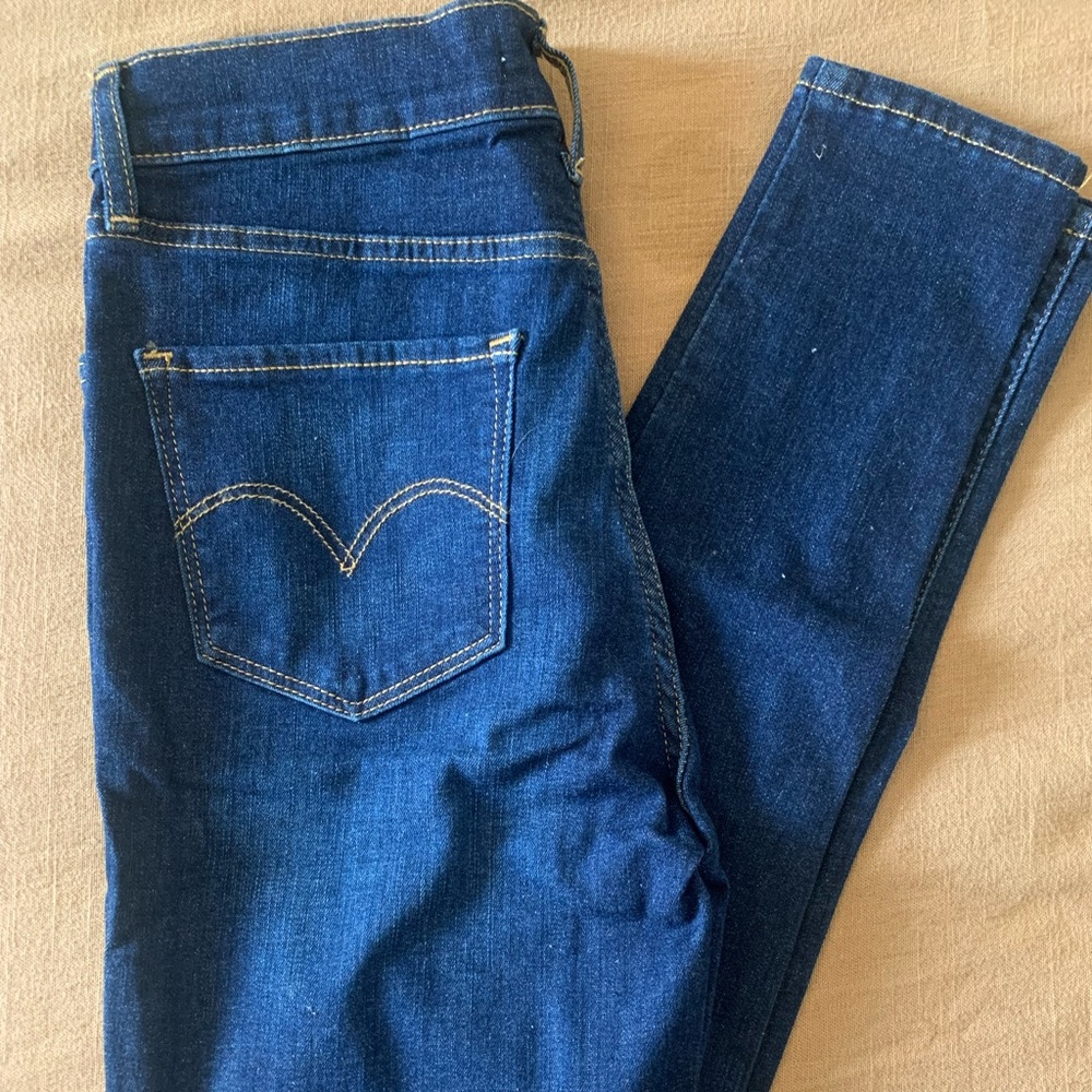 Levi’s Skinny Ankle Jeans